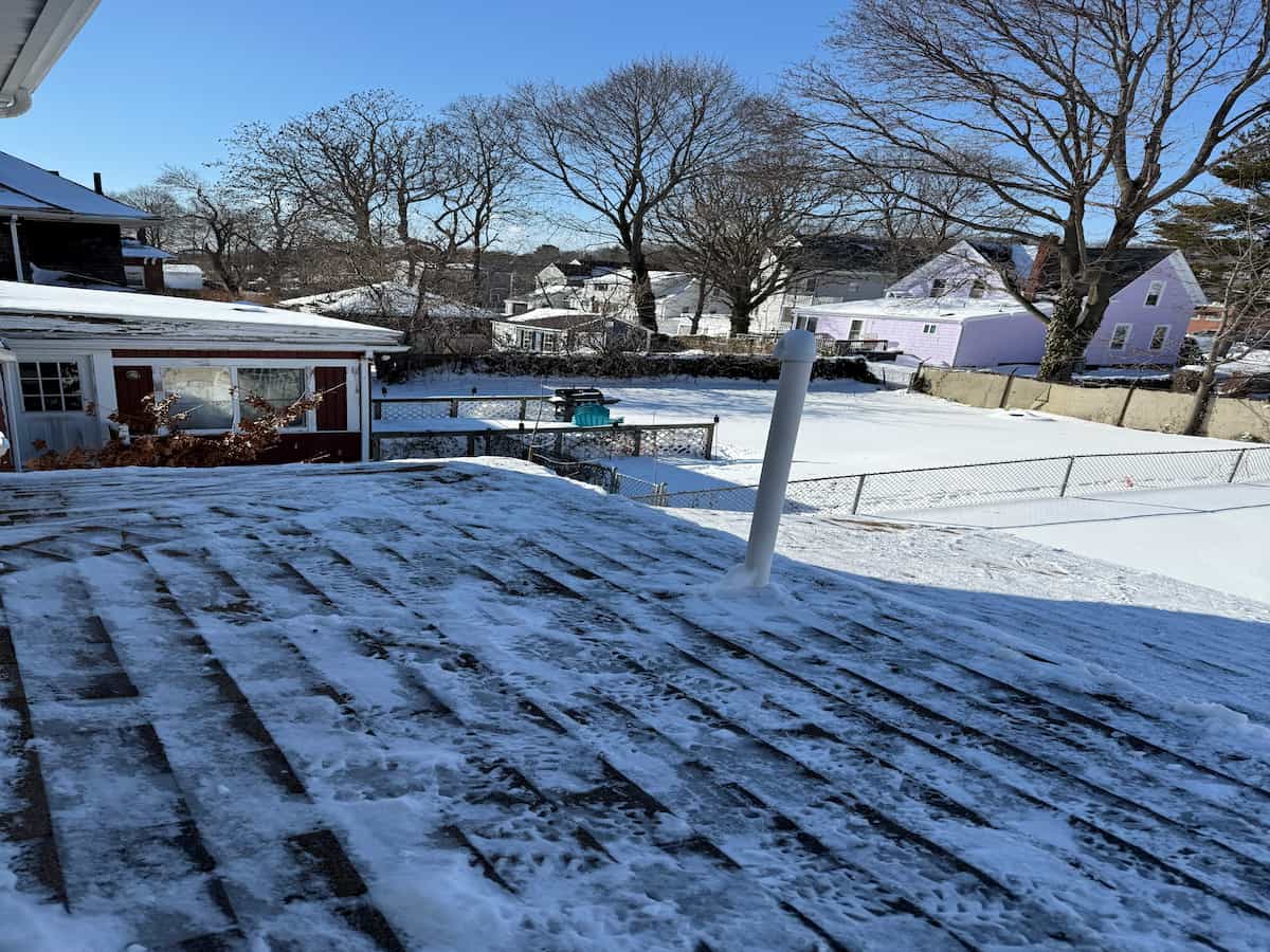Roof Snow Cleaning